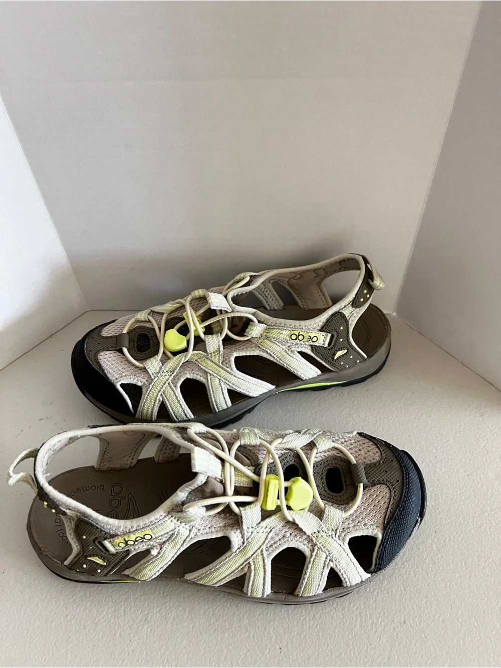 Abeo Delta H20 Sandals Closed-Toe Hiking And Water Trail Sandals Shoes Size 7